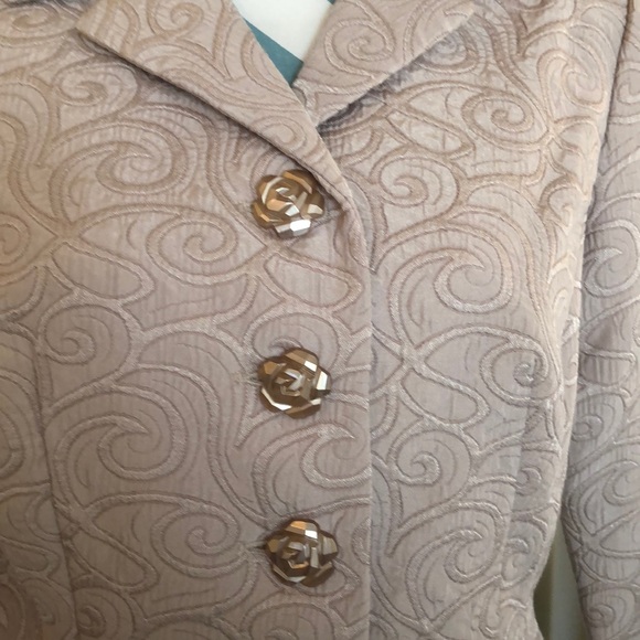 Maggy London Two Piece Suit - Picture 3 of 8